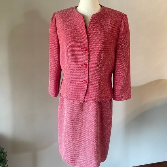 donna gray Dresses & Skirts - DG Donna Gray 2 piece dress w/ jacket red and white specs throughout career 12